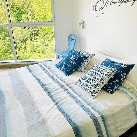 Ferienwohnung Domaine BOHN Blue Winehouse Reichsfeld Exterior foto