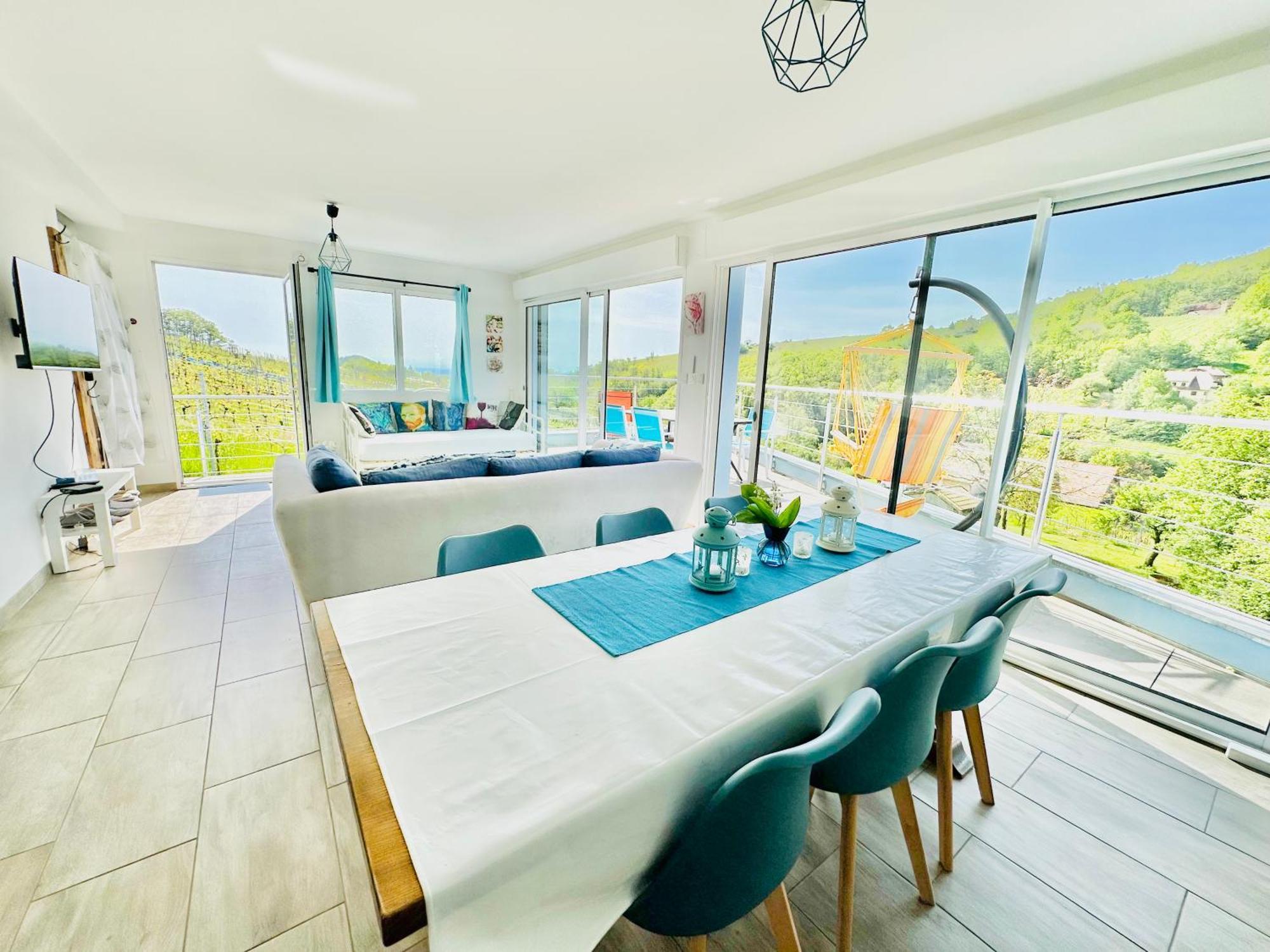 Domaine Bohn Blue Winehouse Appartement *